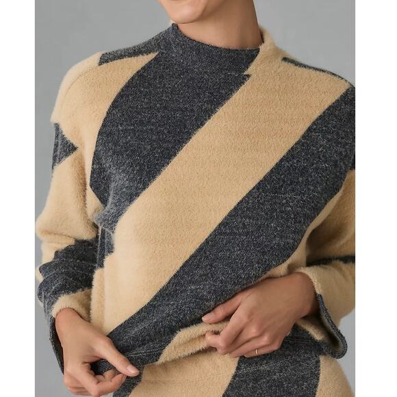 Anthropologie Sweaters - Anthropologie Diagonal Stripe Fuzzy Sweater in Beige and Charcoal